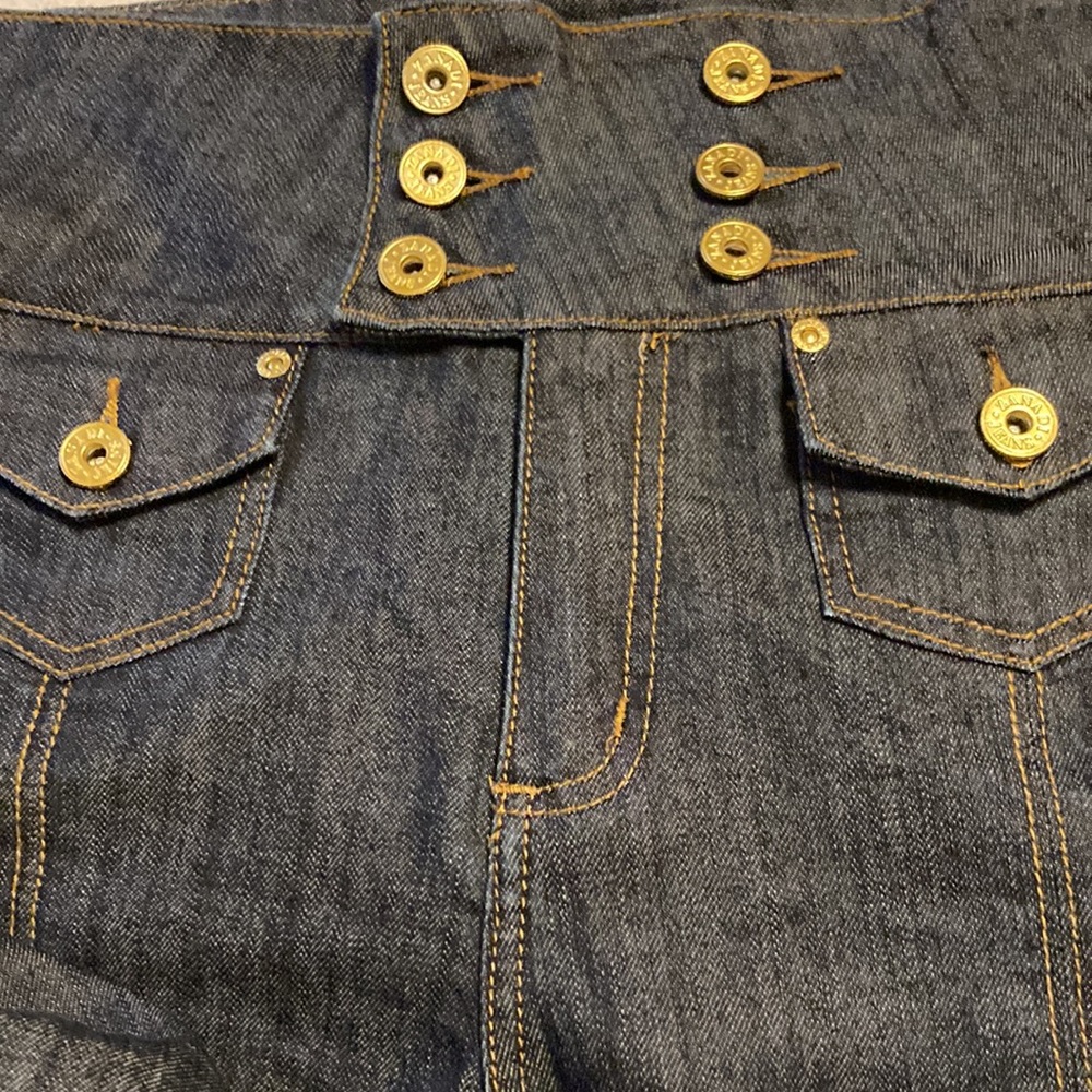 Size 18 Plus/30 long Women’s ZANADI  jeans Like New 2 button pockets on front